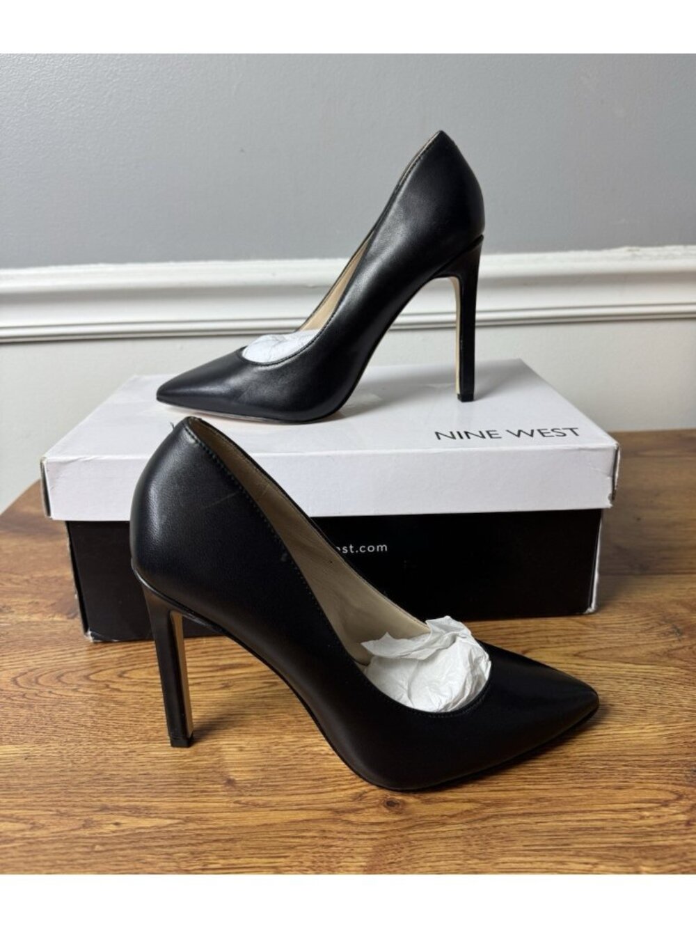 Nine West Black Pointed Toe High Heel Pumps